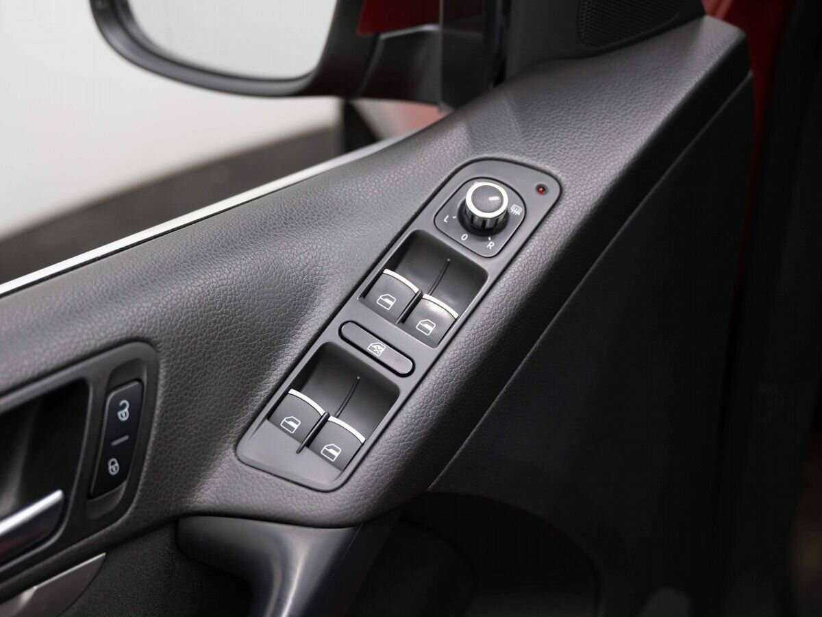 Купить Volkswagen Tiguan, 2012, 178 000 км, фото №15