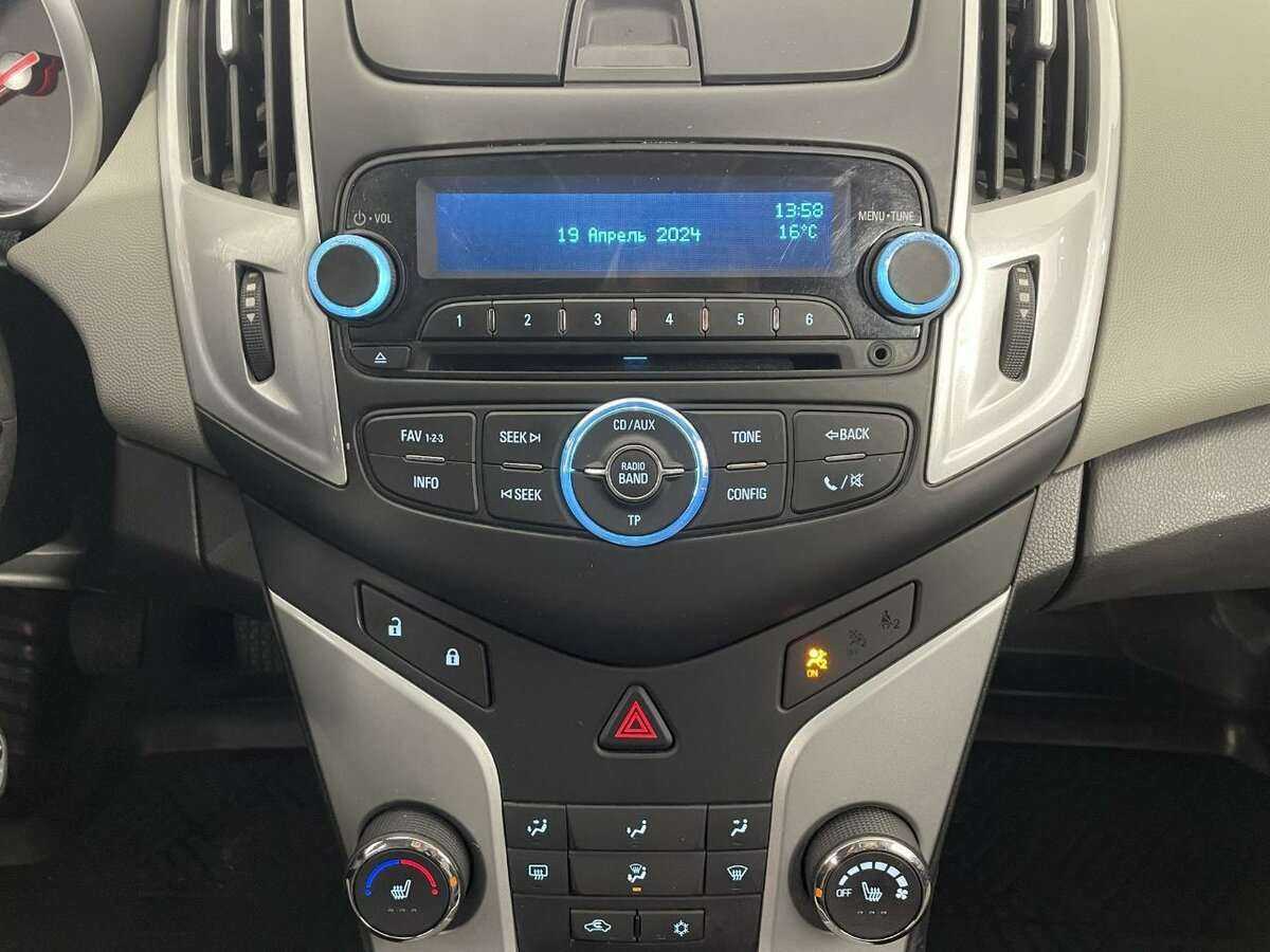 Купить Chevrolet Cruze, 2014, 140 349 км, фото №12