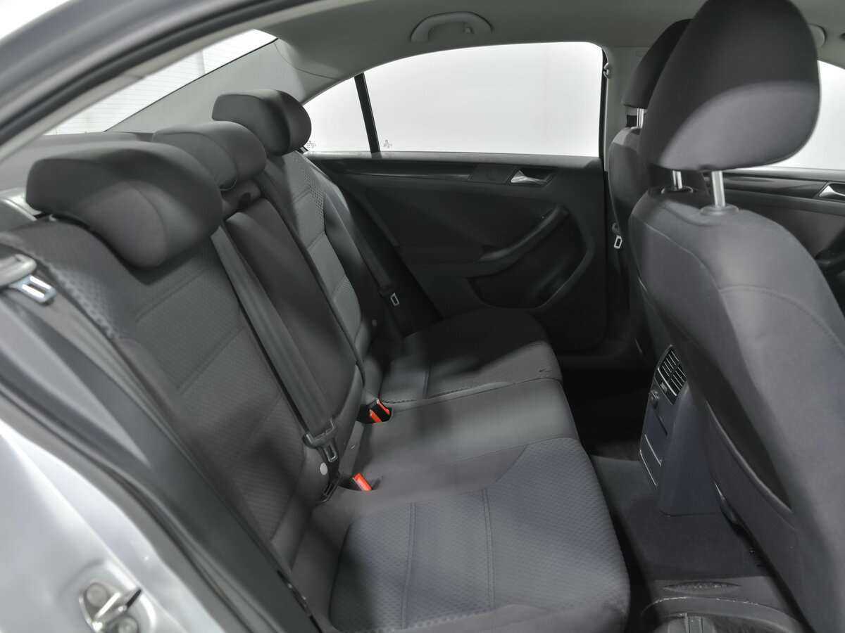Купить Volkswagen Jetta, 2012, 312 990 км, фото №12