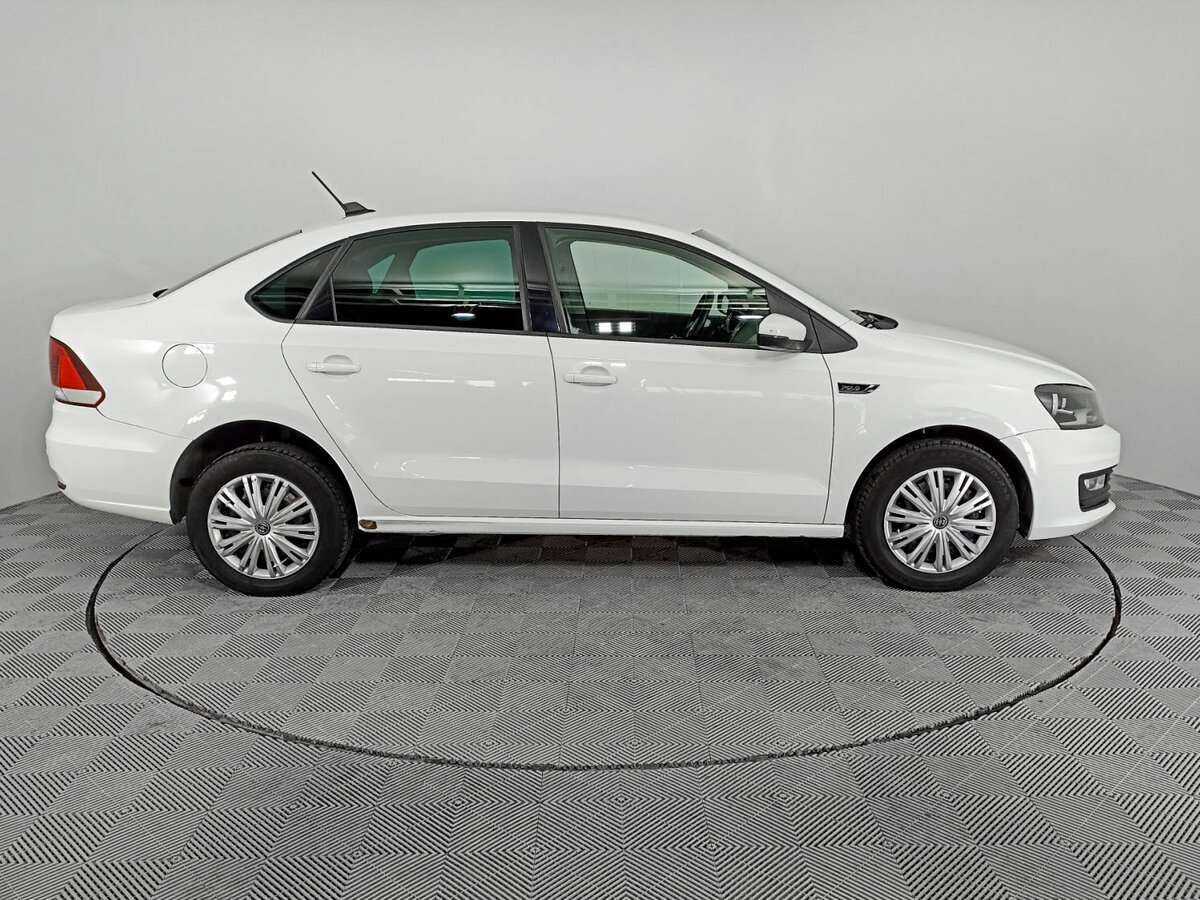 Купить Volkswagen Polo, 2018, 85 637 км, фото №4