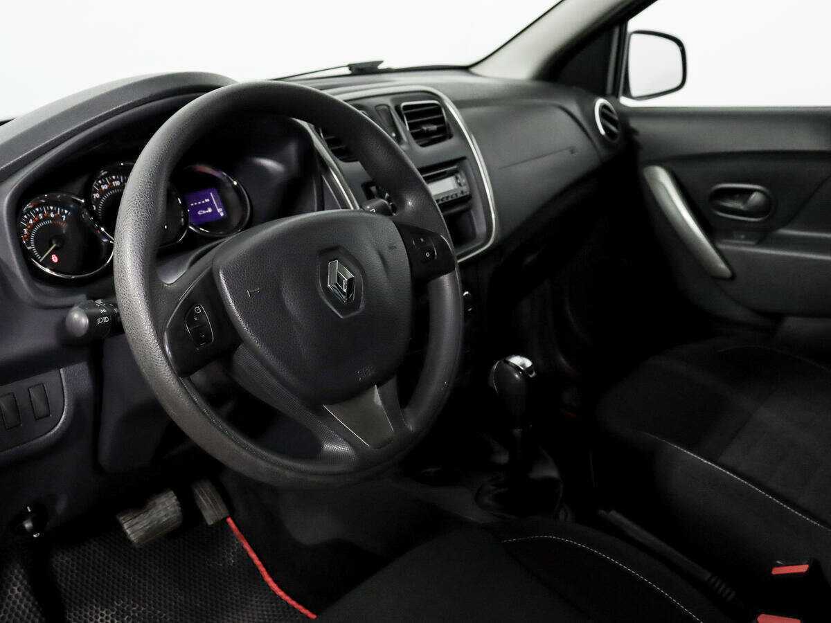 Купить Renault Sandero Stepway, 2016, 80 720 км, фото №9