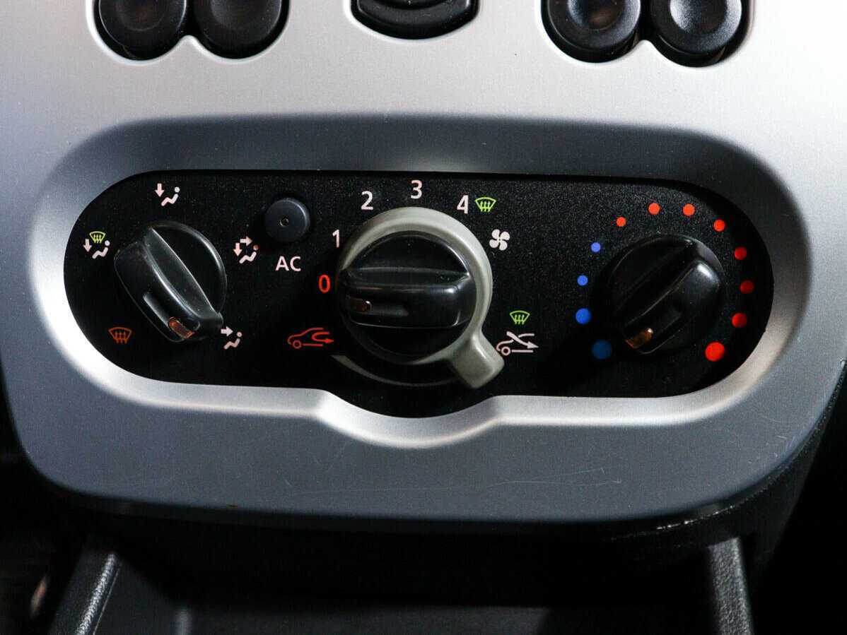 Купить Renault Sandero, 2012, 390 000 км, фото №16