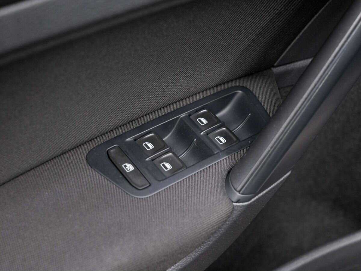 Купить Volkswagen Golf, 2013, 212 797 км, фото №18