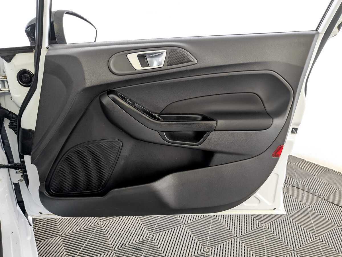 Купить Ford Fiesta, 2017, 87 177 км, фото №23