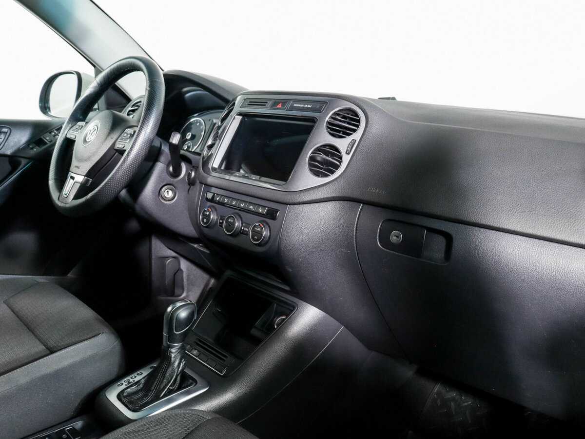 Купить Volkswagen Tiguan, 2015, 121 218 км, фото №9