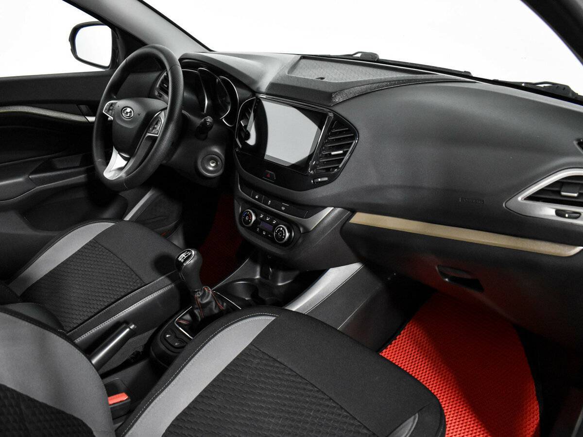 Купить Lada (ВАЗ) Vesta SW, 2018, 106 395 км, фото №11