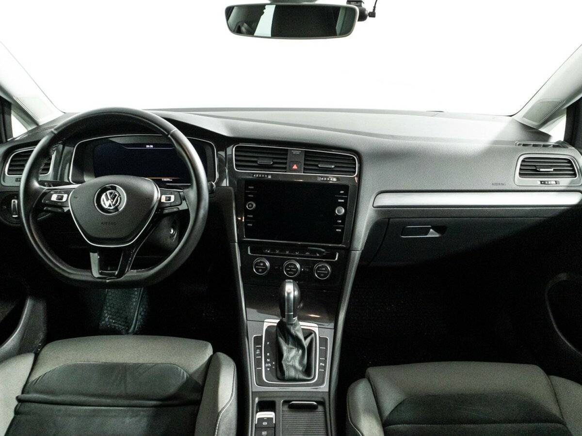 Купить Volkswagen Golf, 2018, 118 000 км, фото №13